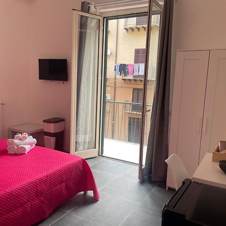 My Happy Place Rooms Palermo Bagian luar foto