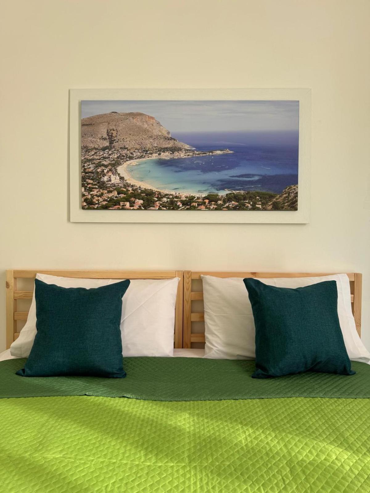 My Happy Place Rooms Palermo Bagian luar foto
