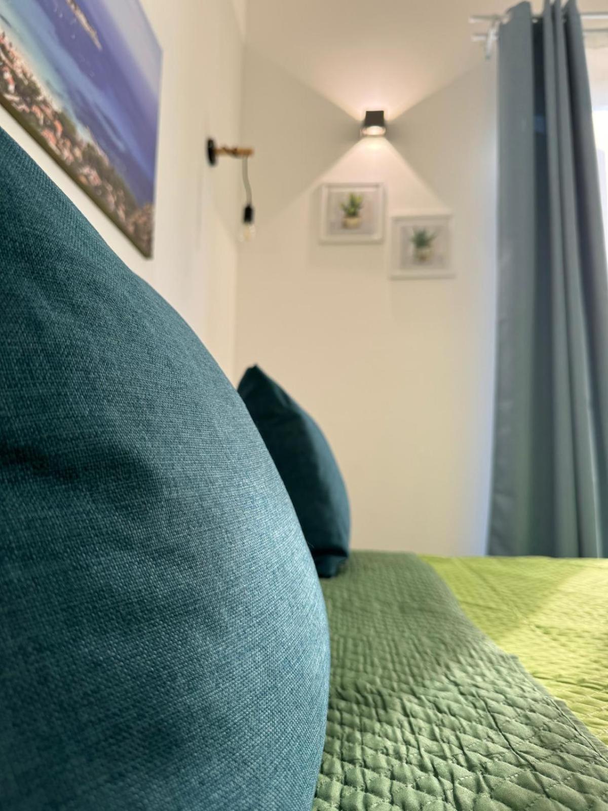 My Happy Place Rooms Palermo Bagian luar foto