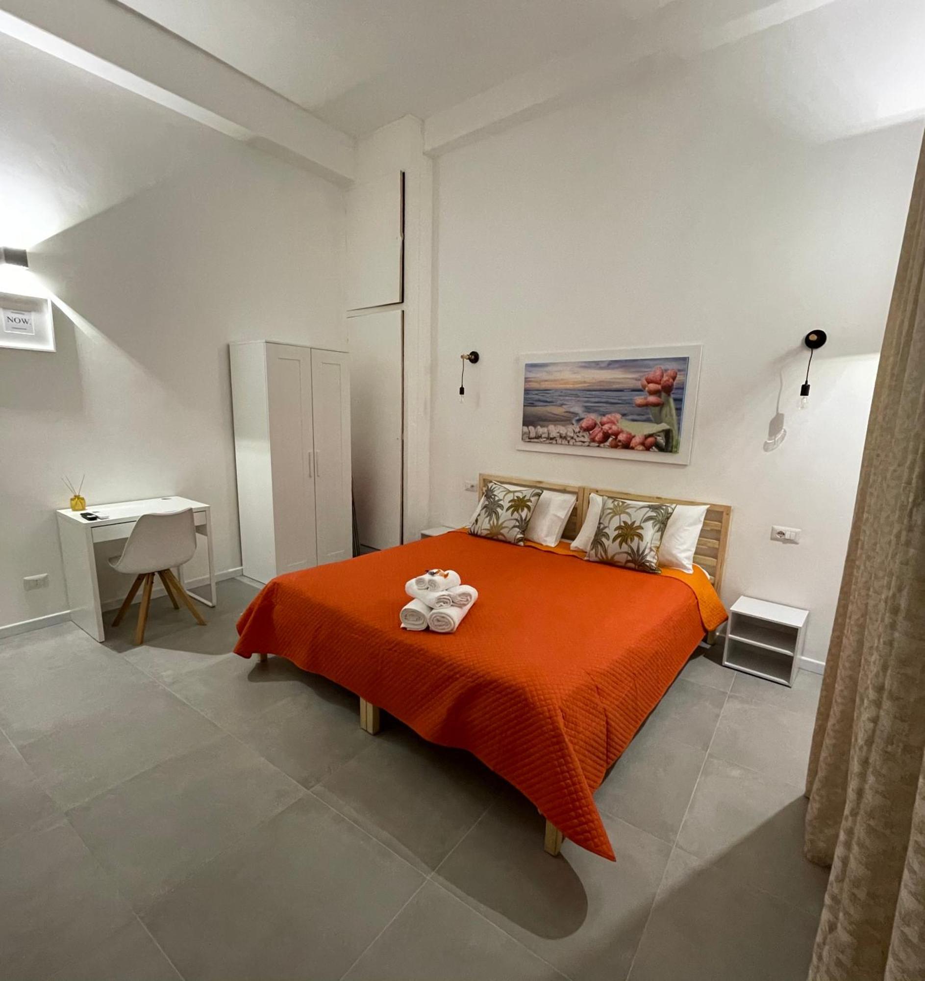 My Happy Place Rooms Palermo Bagian luar foto